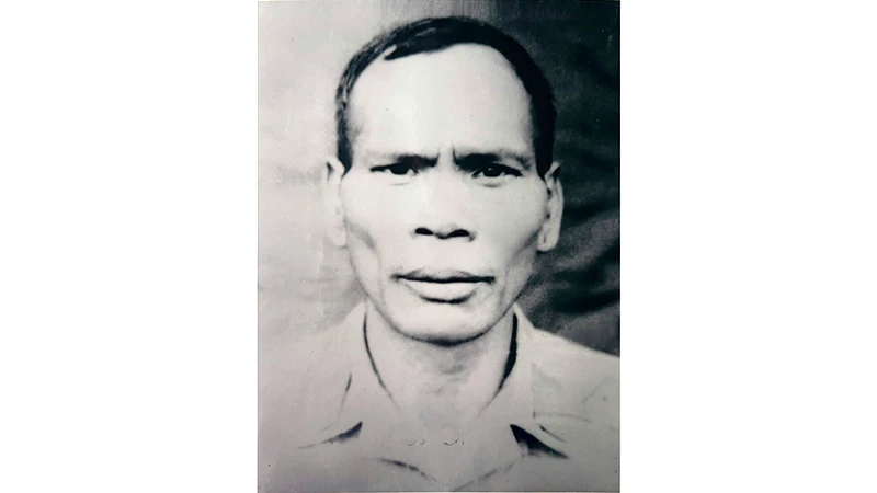 HUYỀN THOẠI NGƯỜI LÁI ĐÒ TRÊN SÔNG PÔ CÔ