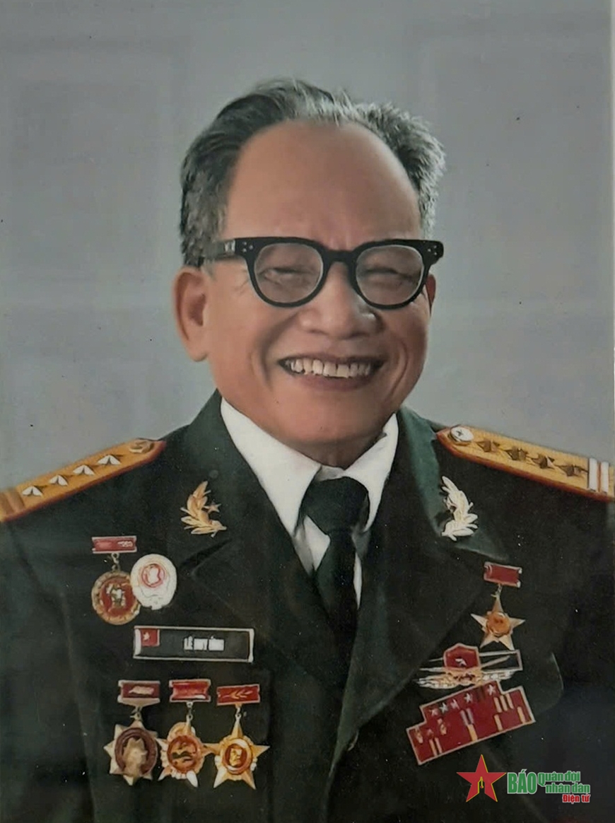 Nghị lực phi thường của một họa sĩ thương binh