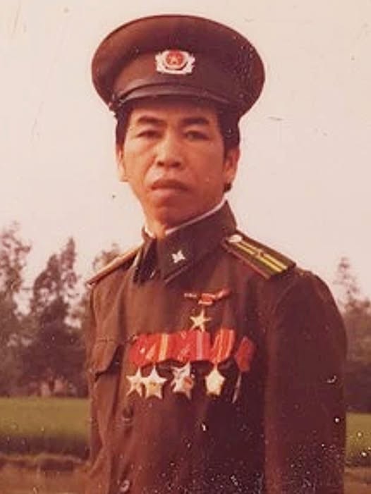 Anh hùng Hoàng Văn Khoáy