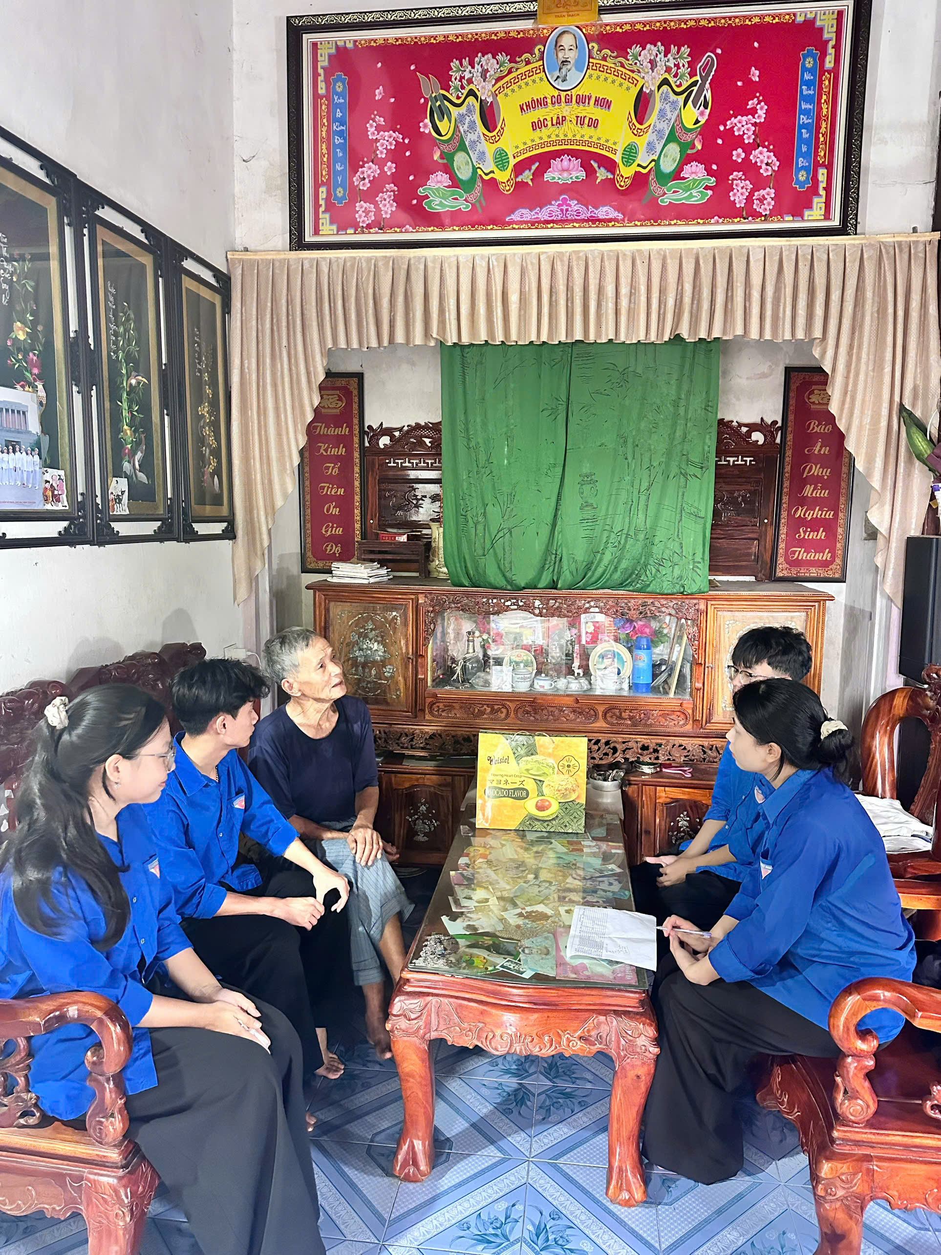 MẢNH MẢNG BOM Ở LẠI, CHỮ TÌNH CÒN NGUYÊN