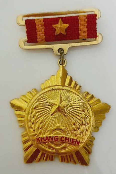 Huy chương Kháng chiến Hạng Nhì của cựu chiến binh Bùi Thanh Tùng đã có thành tích trong cuộc kháng chiến chống Mỹ cứu nước
