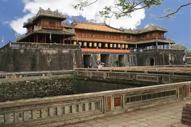 Đêm Kinh Thành Rực Lửa Năm 1885 