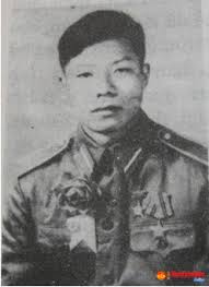 Cao Văn Khang - Trung đội phó công binh đảo Cồn Cỏ, phụ trách rà phá bom mìn, bom nổ chậm đảm bảo an toàn tuyệt đối; thu hàng tấn thuốc nổ cho đơn vị.