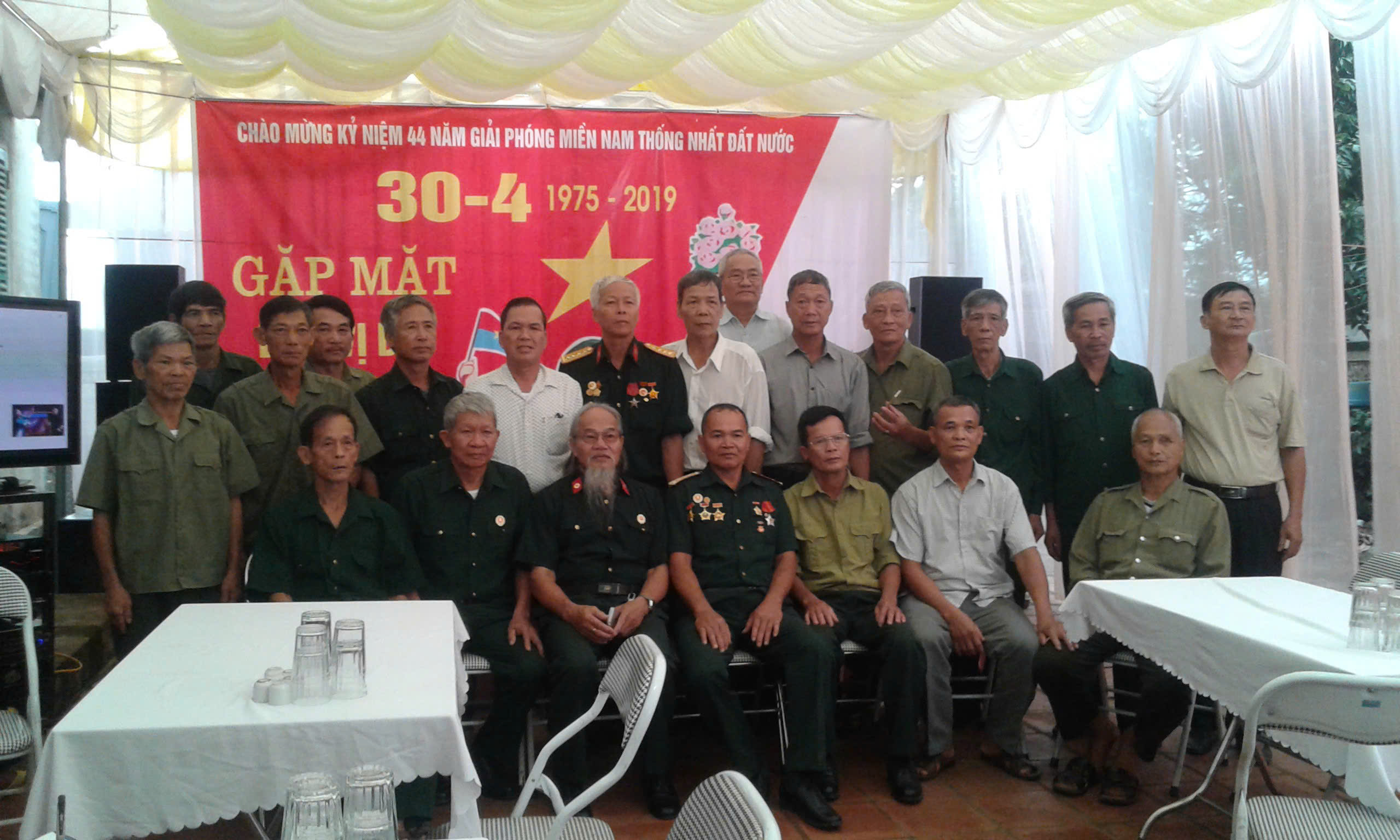 ÂM VANG MỘT THỜI KHÓI LỬA