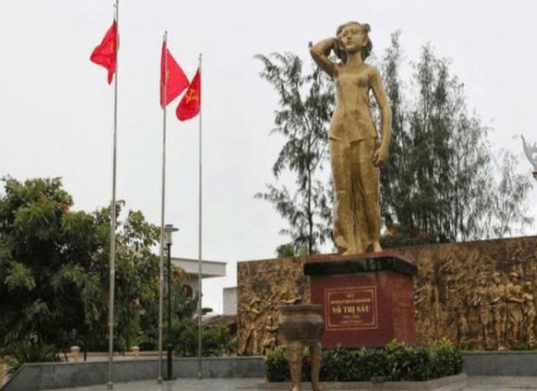 CÂU CHUYỆN THỜI HOA LỬA – VÕ THỊ SÁU