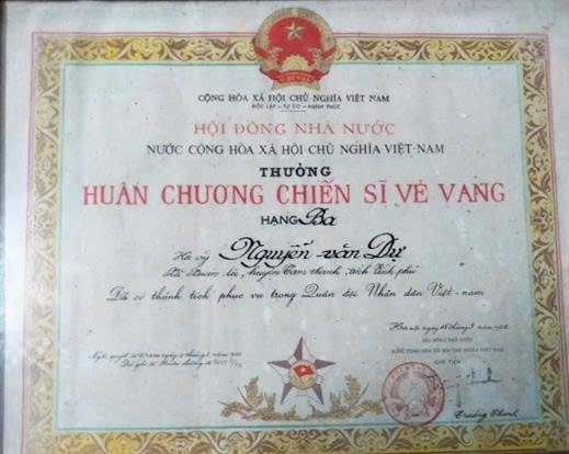 Đi qua chiến tranh bằng ý chí và lòng trung thành 