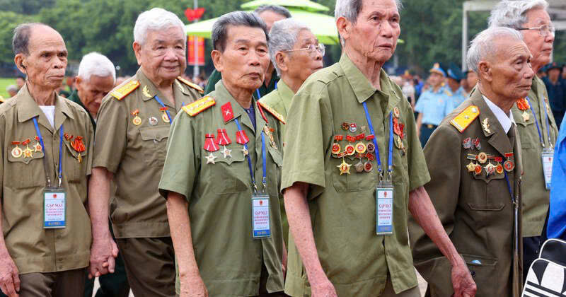 cau chuyen lich su so 60