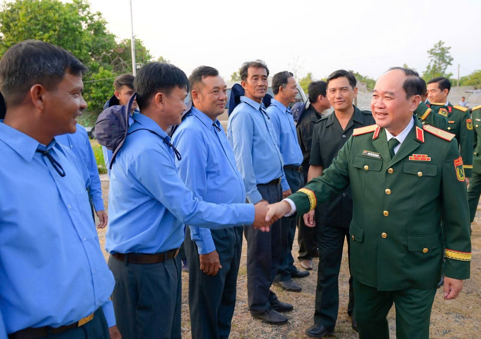 Thiếu tướng Nguyễn Văn Ngành thăm, động viên cán bộ, chiến sĩ Đội K92 làm nhiệm vụ tại Campuchia