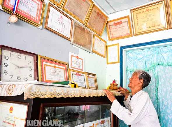 Chuyện về mẹ Võ Thị Xứng