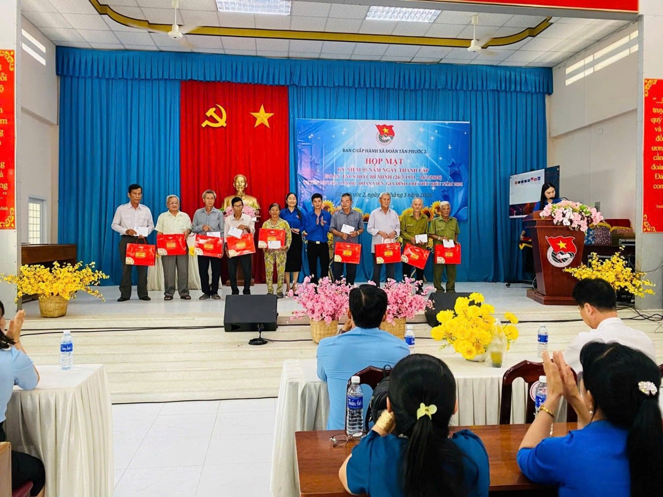 TÂN PHƯỚC 2: 95 NĂM ĐOÀN – TIẾP NỐI NGỌN LỬA  “THỜI HOA LỬA”