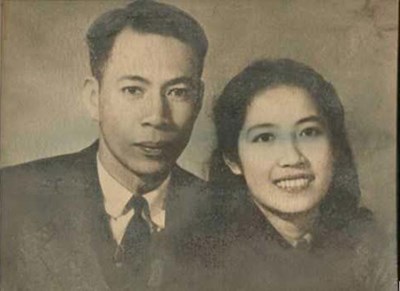 [Đoàn trường THPT Hai Bà Trưng] Giáo sư, Bác sĩ Nguyễn Thị Ngọc Toản: Người thắp lửa blouse trắng giữa chiến hào và mối tình sử thi đi qua hai cuộc chiến