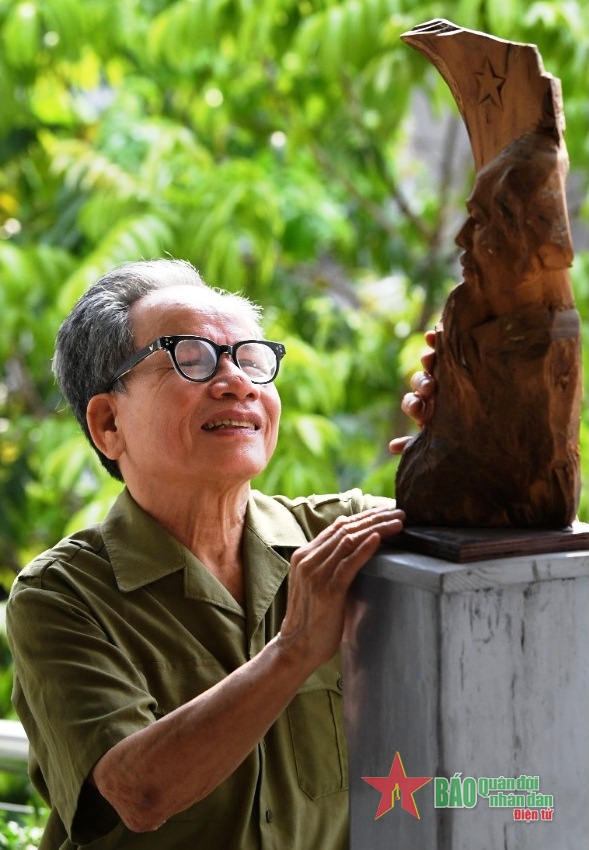 Nghị lực phi thường của một họa sĩ thương binh