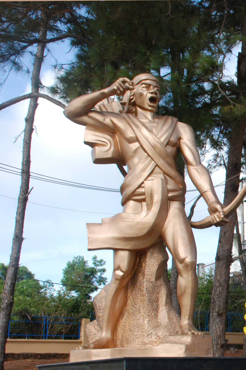 Anh hùng N’Trang Lơng