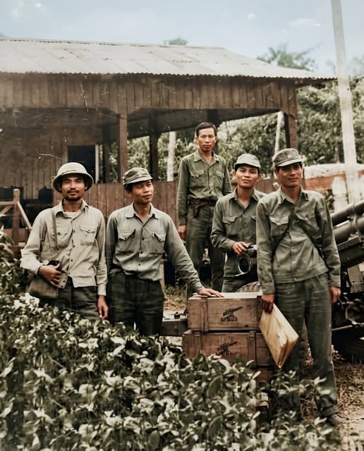 CAO MÊ LAI – KHOẢNH KHẮC NHỮNG NGƯỜI LÍNH SƯ ĐOÀN 309 ĐỨNG GIỮA CHIẾN THẮNG SAU TRẬN ĐÁNH KHỐC LIỆT