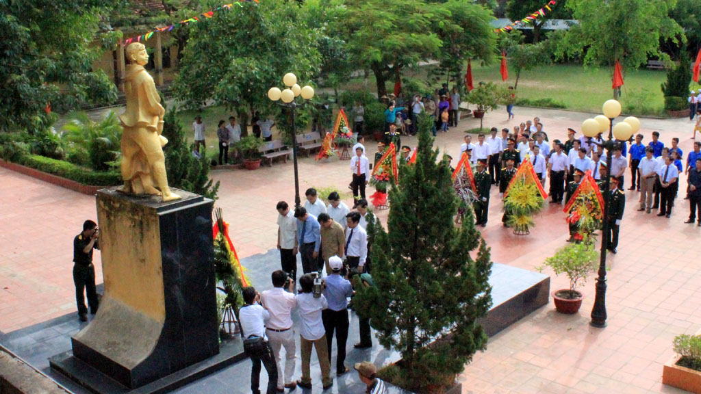 Anh hùng lực lượng vũ trang liệt sĩ Nguyễn Bá Ngọc