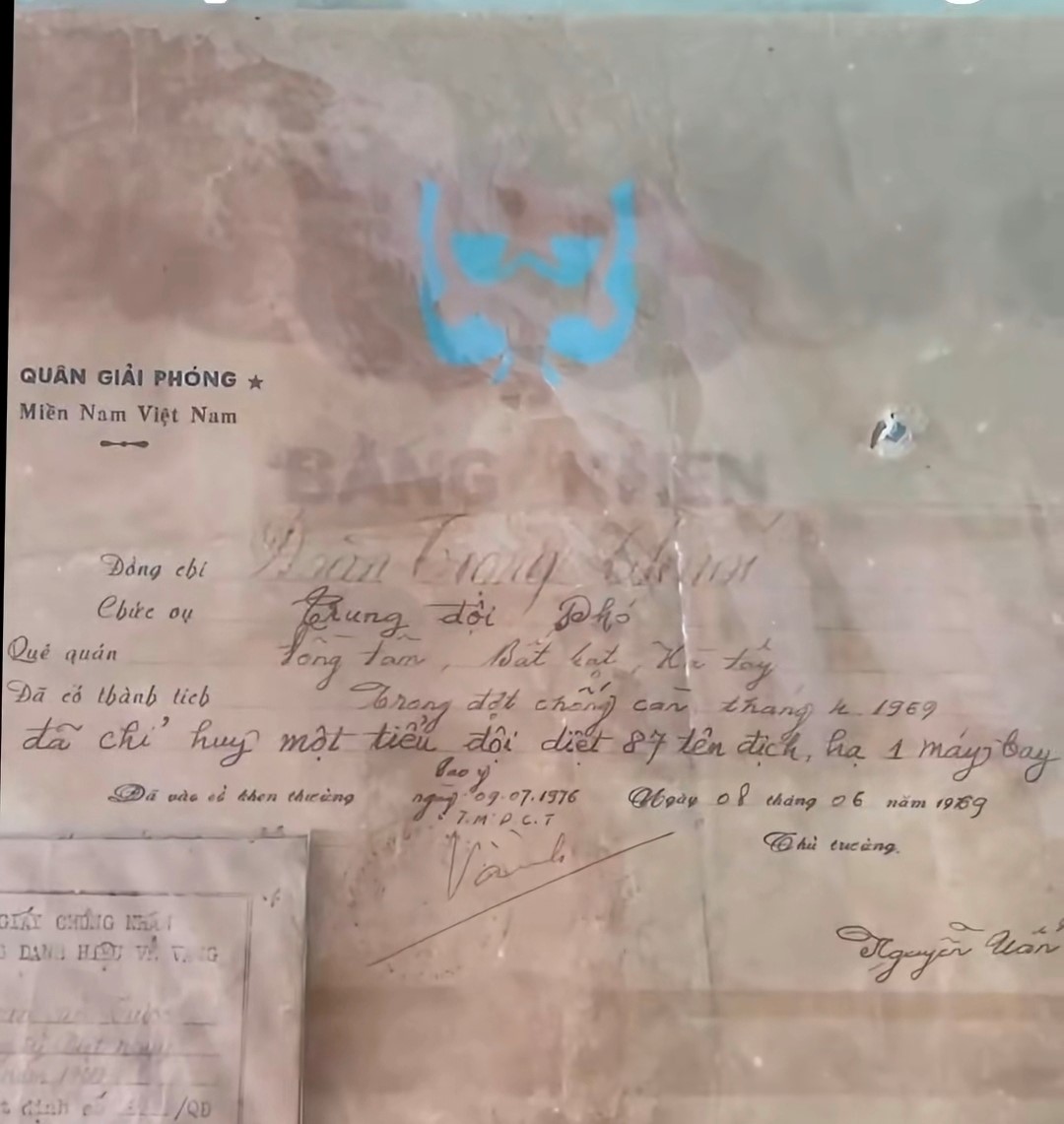 "Tự do, hòa bình không phải dễ. Có được bây giờ, cố gắng mà giữ”—cựu chiến binh Quách Minh Sơn.