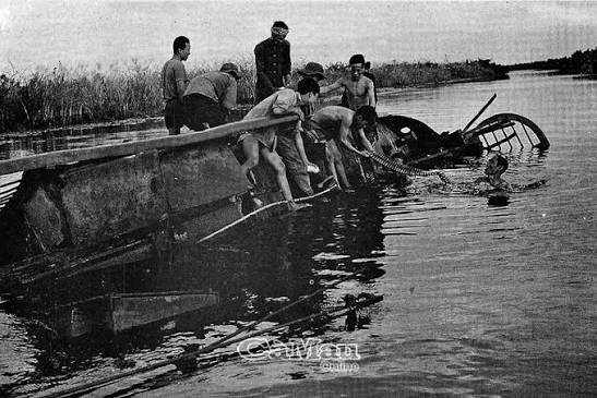 CÂU CHUYỆN SỐ 58 - NHẬN CHÌM TÀU GIẶC TRÊN SÔNG NƯỚC CÀ MAU