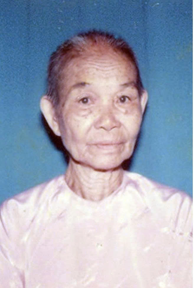 Mẹ VNAH Đặng Thị Sở - Chiếc tủ thờ và ba nén hương