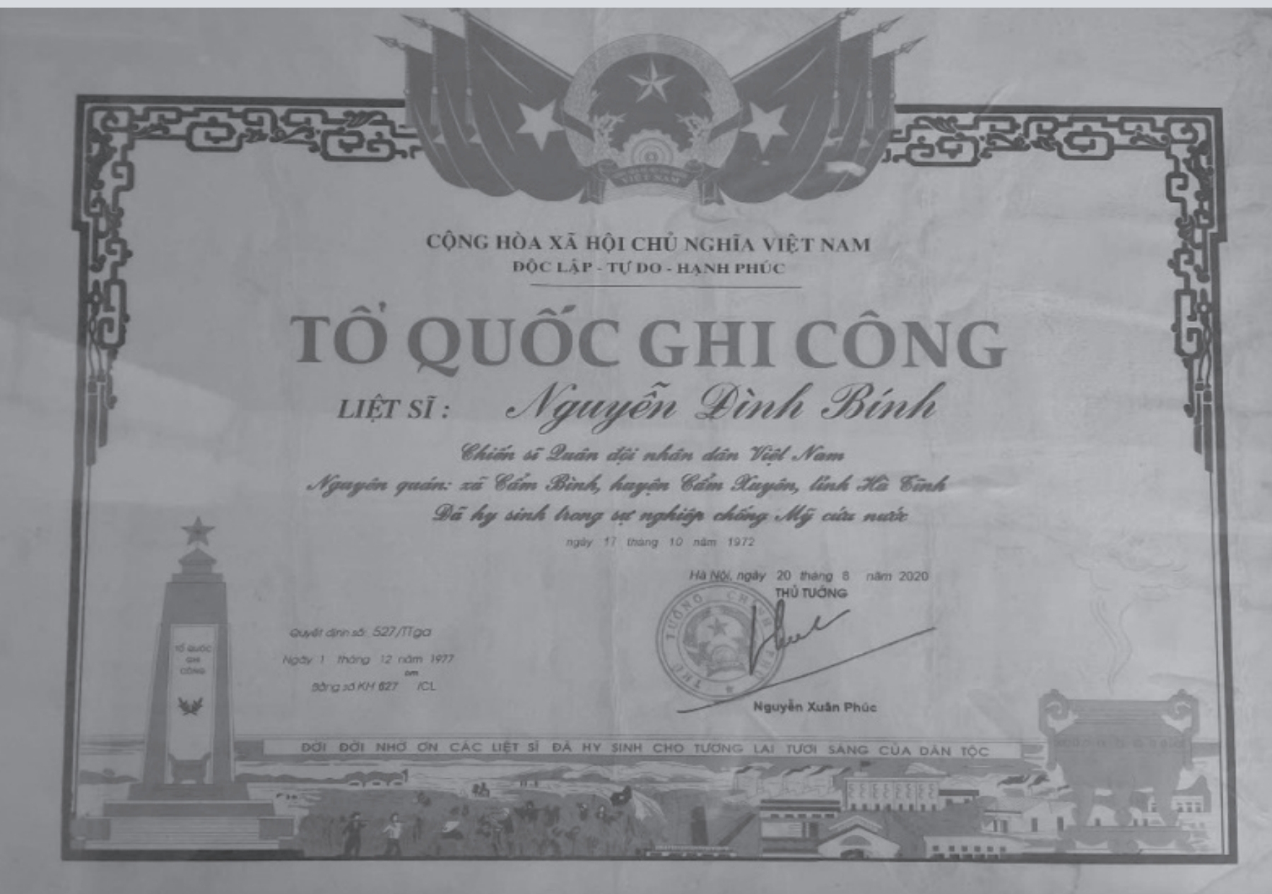 TỪ TRANG SÁCH ĐẾN CHIẾN HÀO