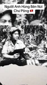 Thanh niên xung phong trên cung đường lửa