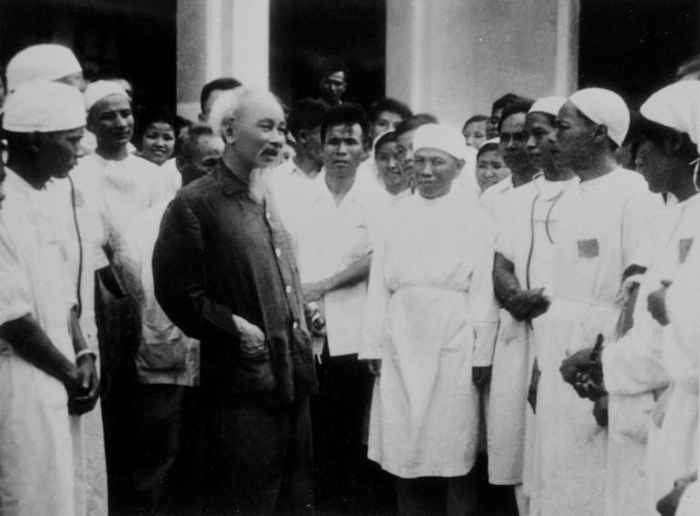 “Thư gửi Hội nghị cán bộ Y tế” - Kim chỉ nam cho sự nghiệp chăm sóc sức khỏe nhân dân