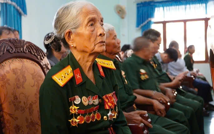 cau chuyen lich su so 64