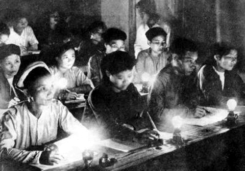 Cách mạng tháng Tám năm 1945 và sự phát triển mạnh mẽ của giáo dục Việt Nam