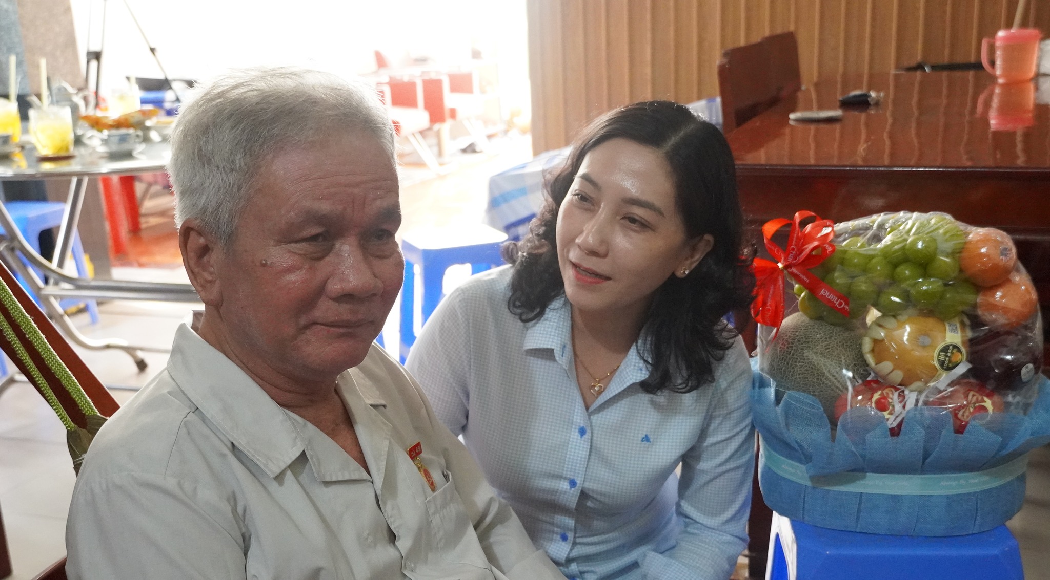Gia đình chính sách (3)