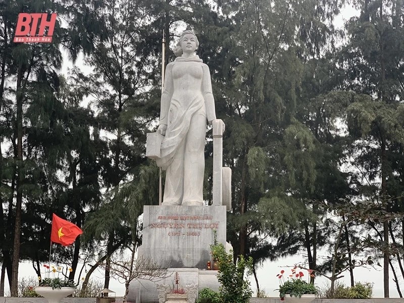 Anh hùng Lực lượng vũ trang Nhân dân Nguyễn Thị Lợi Người “tạc hồn” nơi sóng biển khơi