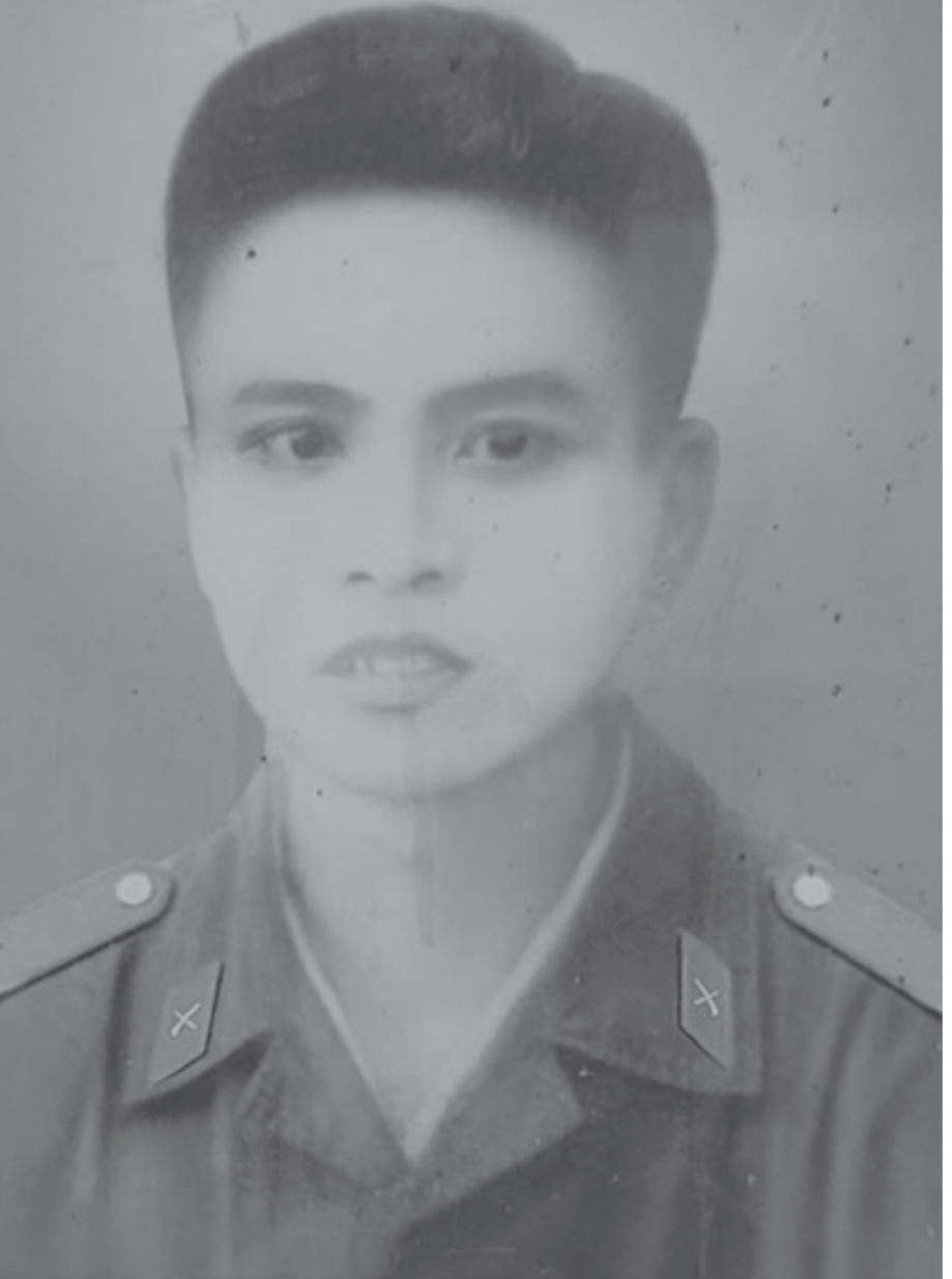 TRƯỜNG SƠN KHÔNG XA