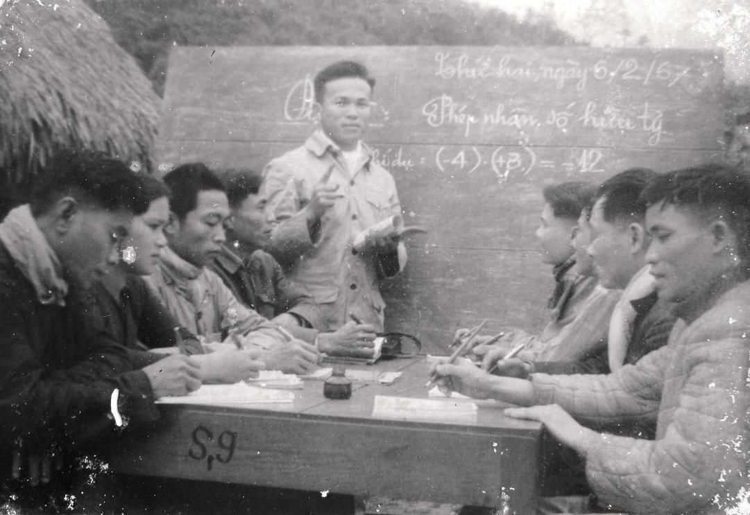 Từ phong trào diệt "giặc dốt" đến xây dựng xã hội học tập