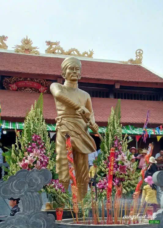 Chi đoàn Điện - Điện Tử 1 K19 - Đoàn Khoa Điện Điện Tử   
