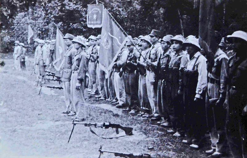 Câu chuyện về Binh đoàn than huyền thoại