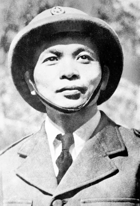 Đoàn Khoa Du lịch - NN - CĐ 9+ QTKS2 - QTNH K6 (5)