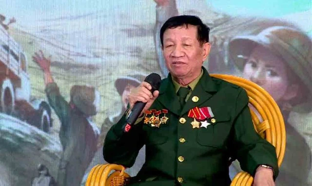 Người lái đò cảm tử trên sông Ba Lòng