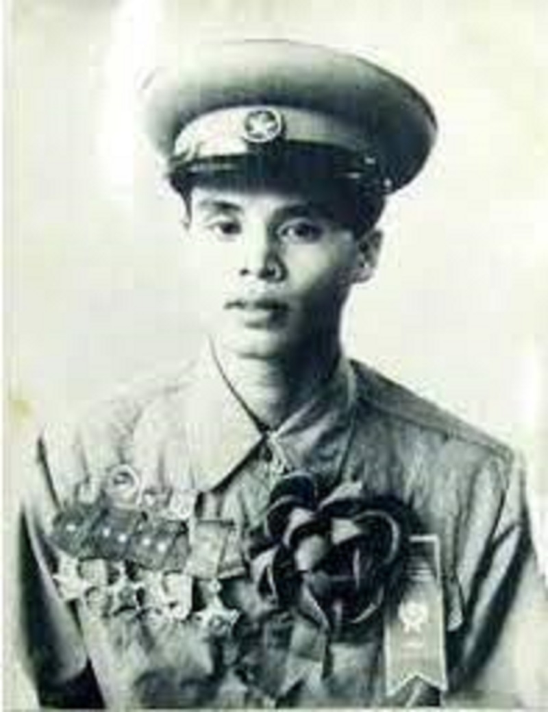 Trần Đình Hùng - Khẩu đội trưởng ĐKZ anh hùng