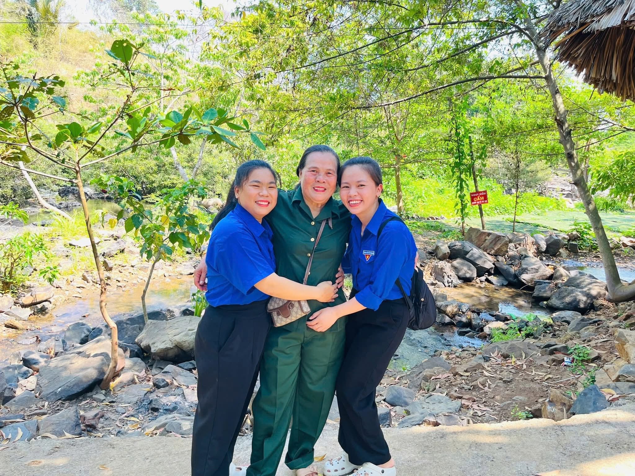 HỒ THỊ CÚC CỰU CHIẾN BINH