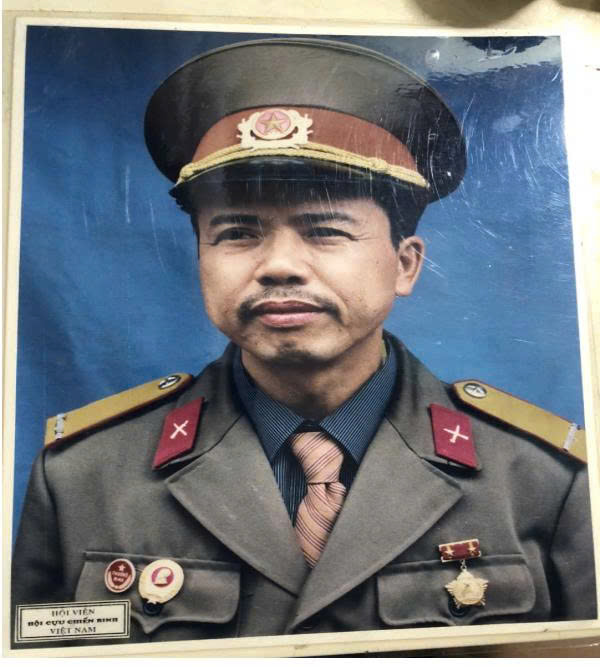 Hồi ức Thời hoa đỏ - ONG THẾ ĐỘ