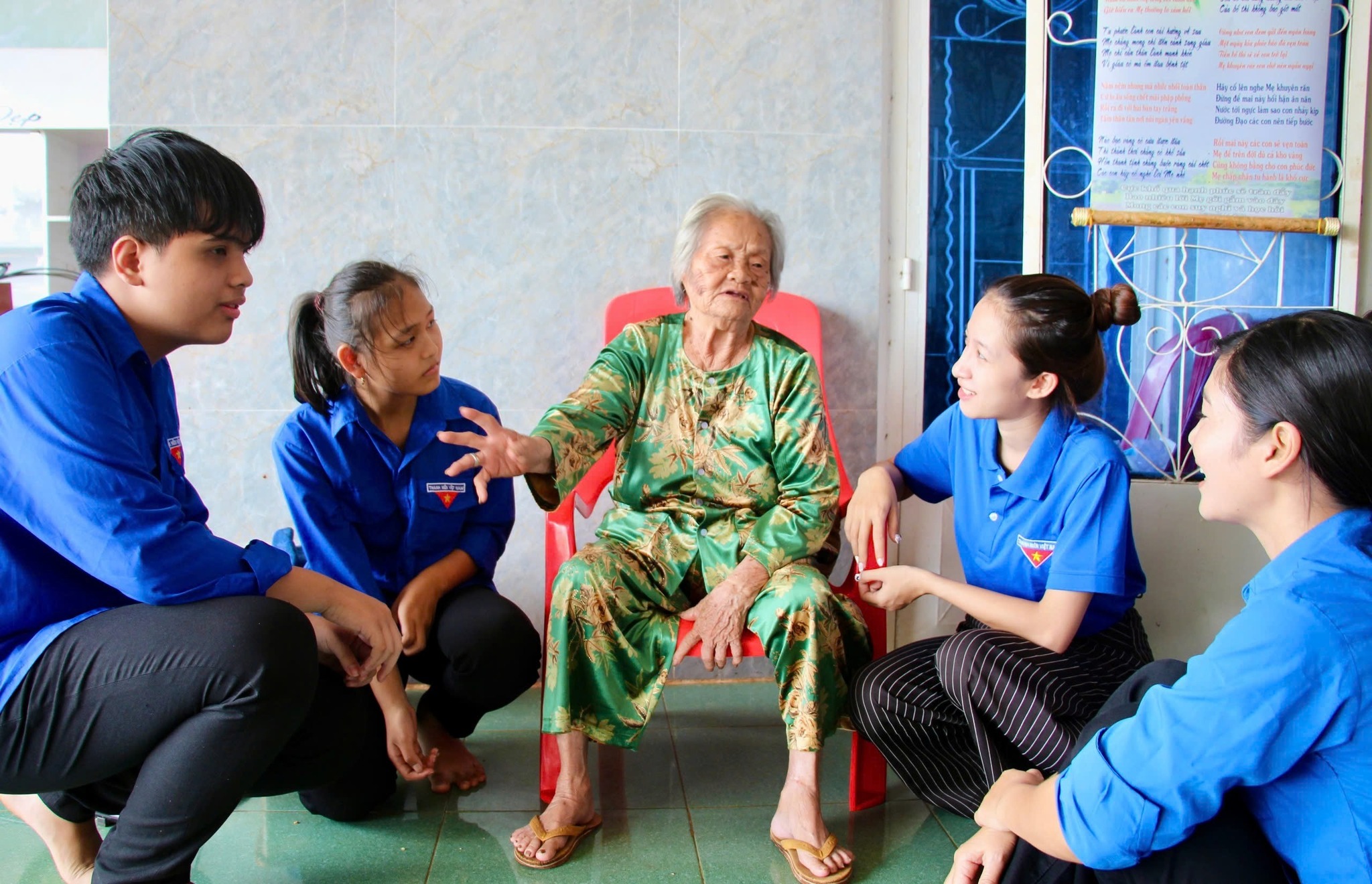 Lời Ca Không Tên Từ Trái Tim Người Mẹ Anh Hùng