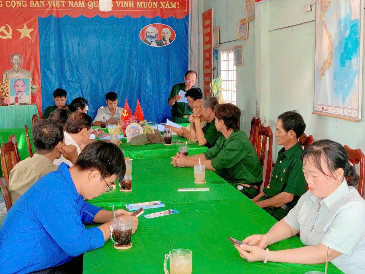cau chuyen lich su so 144