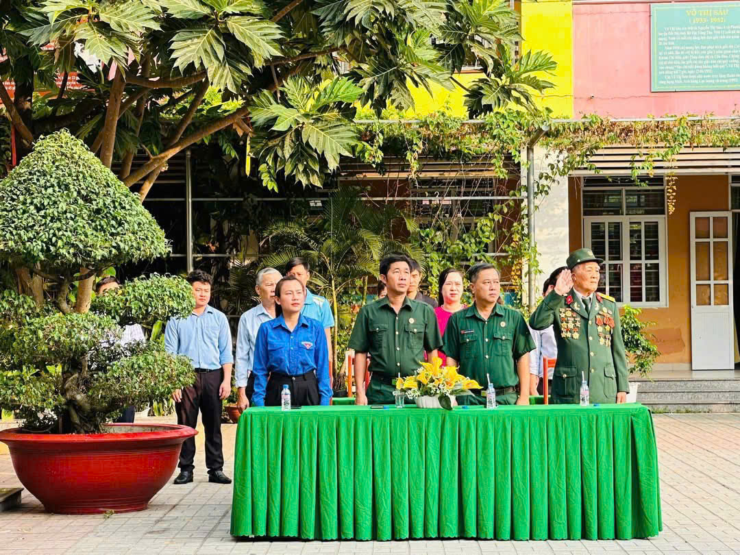 CHƯƠNG TRÌNH NÓI CHUYỆN TRUYỀN THỐNG CÙNG BÁC HỒ XUÂN THỦ NHÂN CHỨNG THAM GIA KHÁNG CHIẾN CHỐNG MỸ 