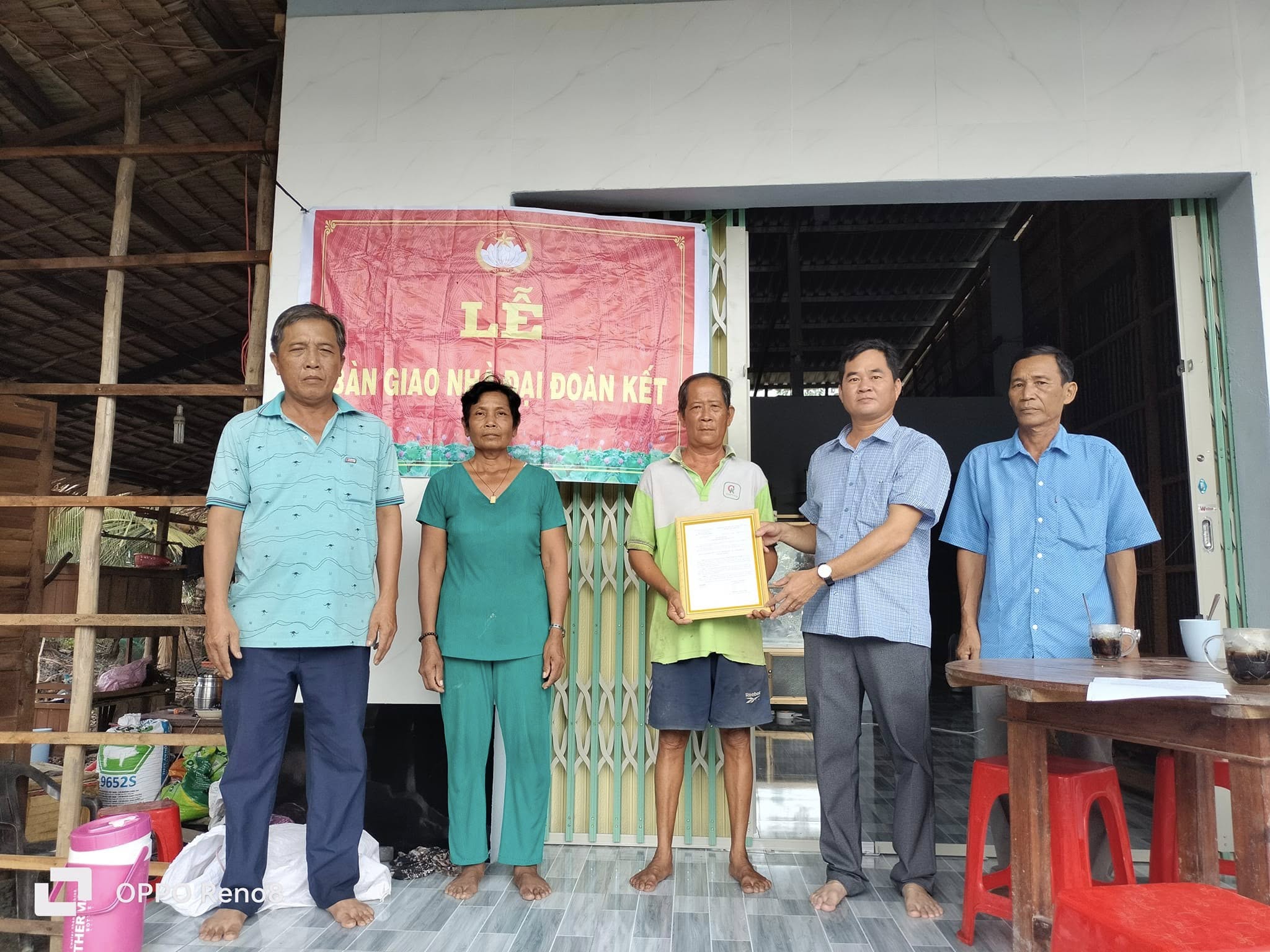 Bàn giao nhà Đại đoàn kết cho gia đình khó khăn trên địa bàn ấp Phước Thạnh