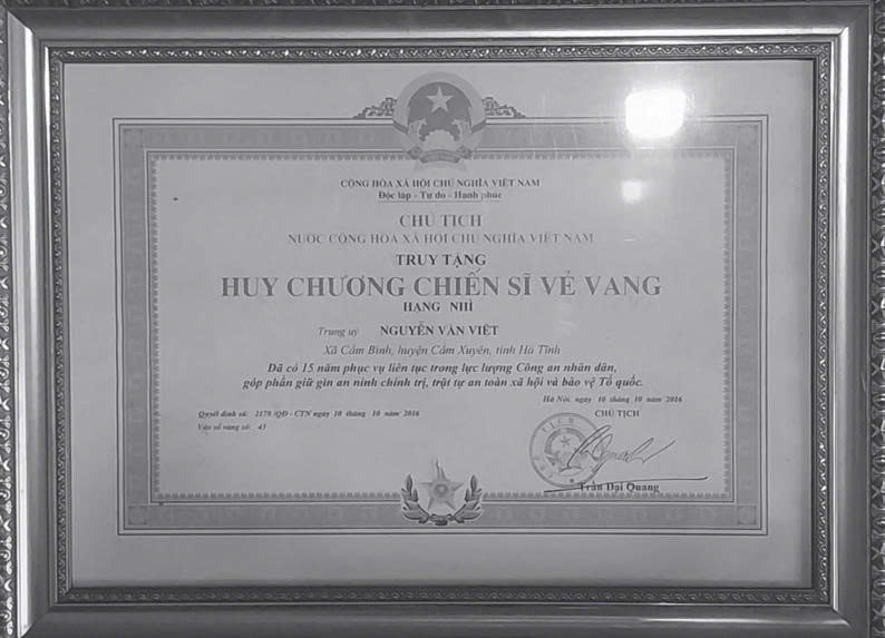 MẶT TRẬN KHỐC LIỆT KHÔNG TIẾNG SÚNG