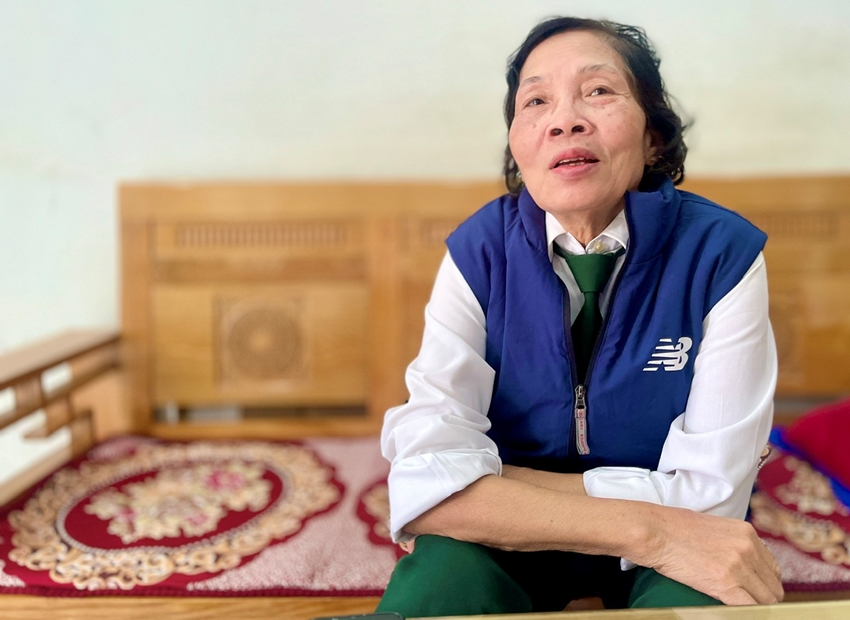 Nữ y tá cứu thương dưới lằn ranh bom đạn