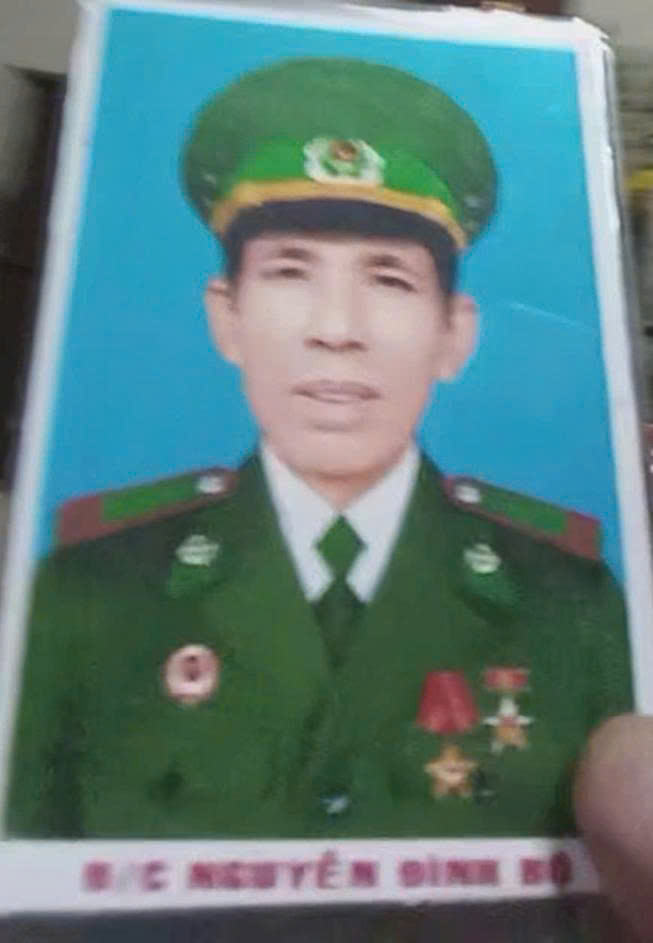 Người lính trẻ kiên cường 