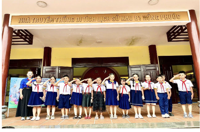 MẸ PHẠM THỊ DĨ – NGƯỜI MẸ CỦA NHỮNG CĂN HẦM BÍ MẬT