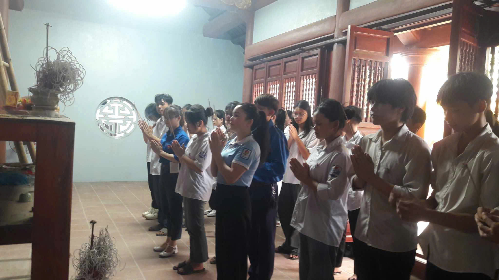 Chi đoàn trường THCS Yên Đổ- DI TÍCH LỊCH SỬ CẤP TỈNH ĐÌNH KẺM