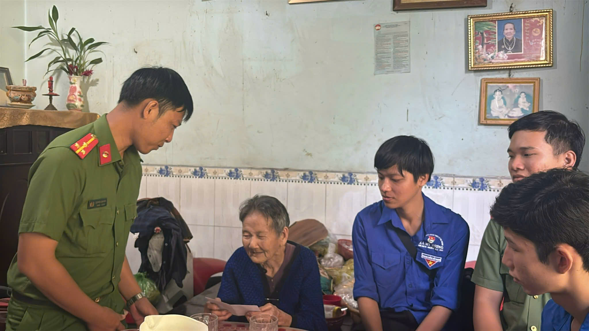 Ngọn lửa truyền đời