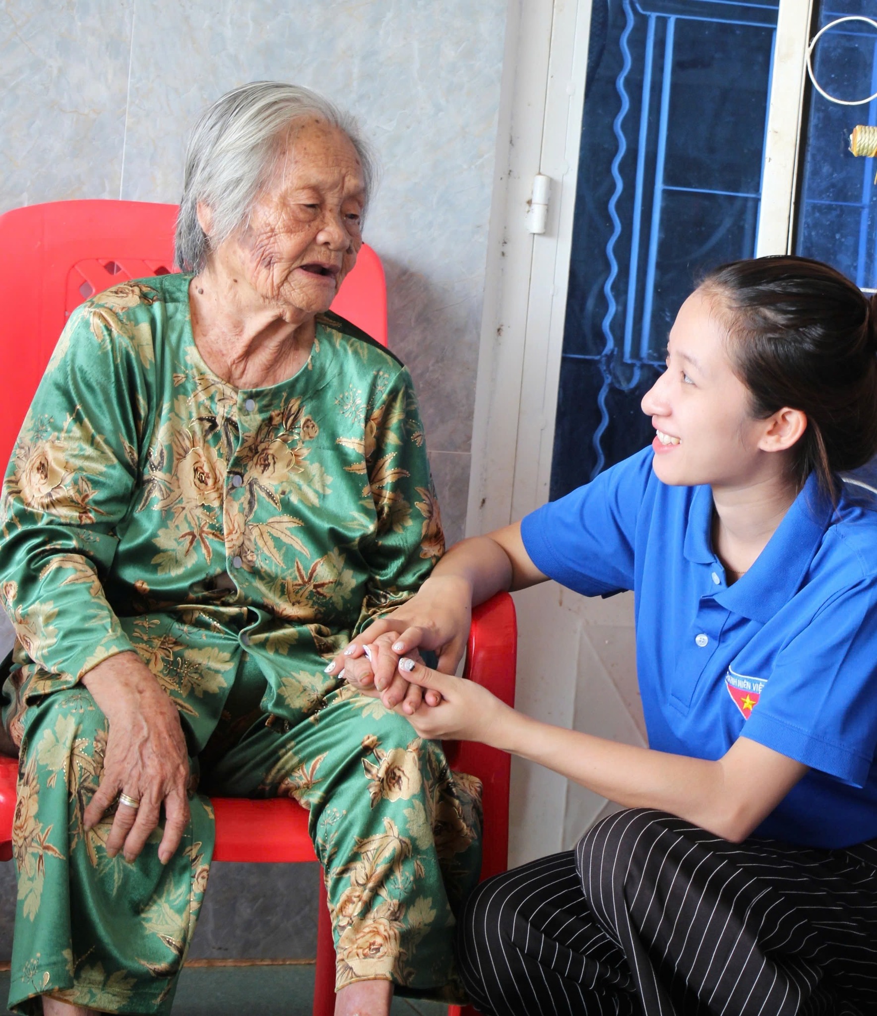 Lời Ca Không Tên Từ Trái Tim Người Mẹ Anh Hùng