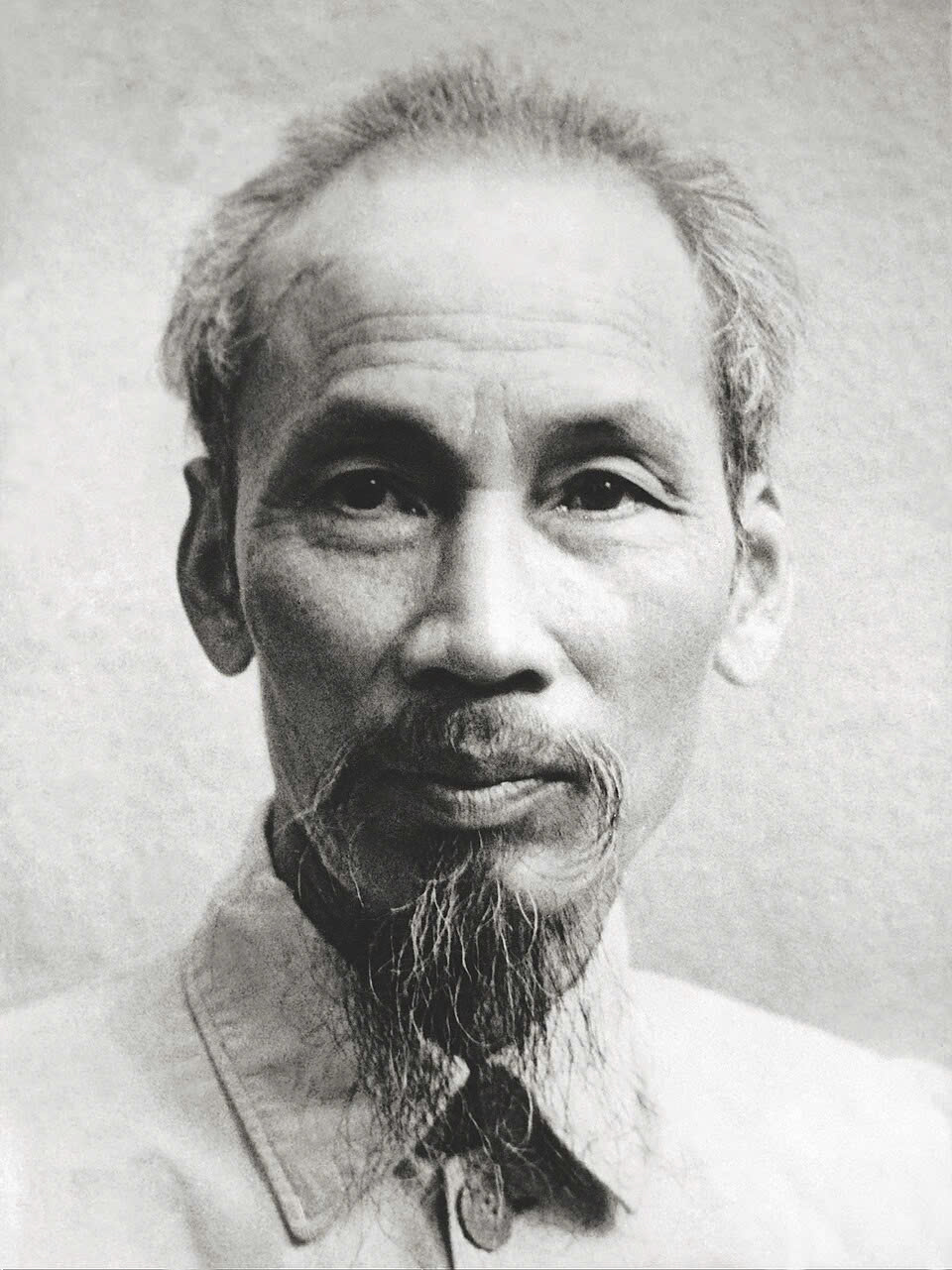 BÁC HỒ "MỘT NIỀM TIN YÊU BAO LA"